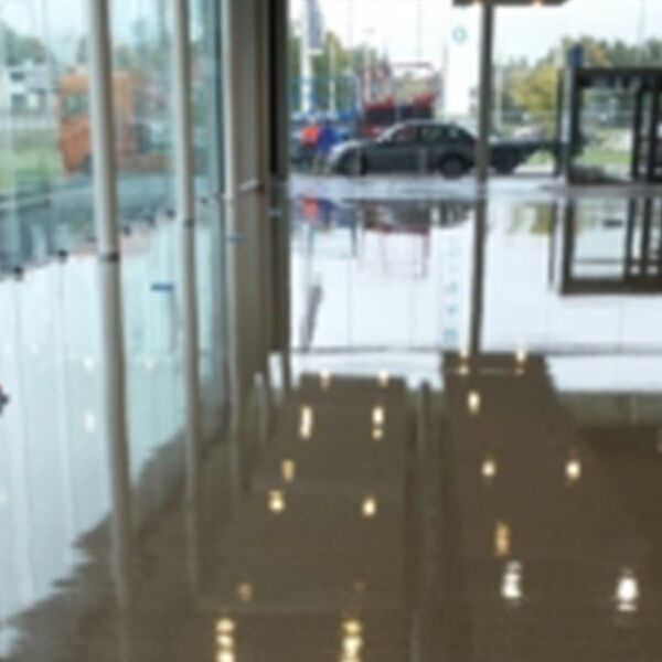 project-vloeren-bmw-showroom-genk-1.jpg